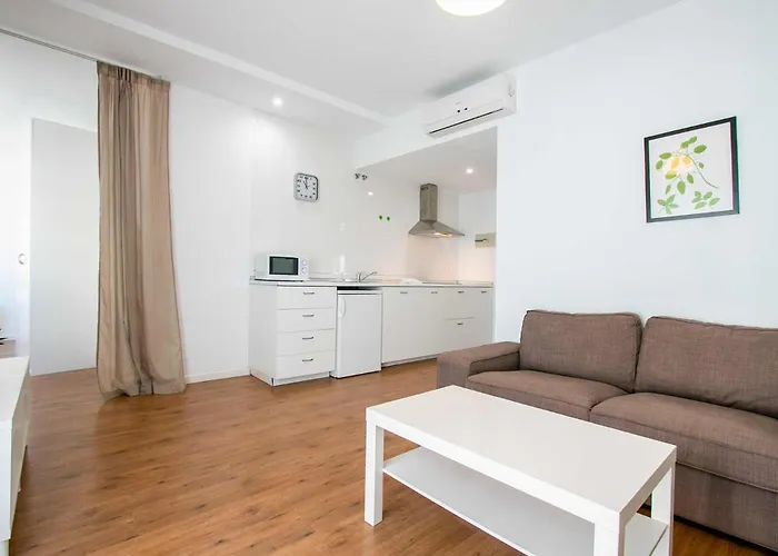 Apartamentos Casa Yoli Maro