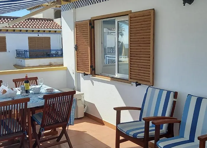 Vera Mar 5 Front Line Beach Apartment