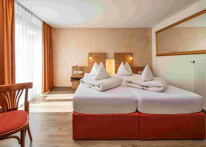 Hotel Hagnauer Hof Mit Klimatisierten Zimmern