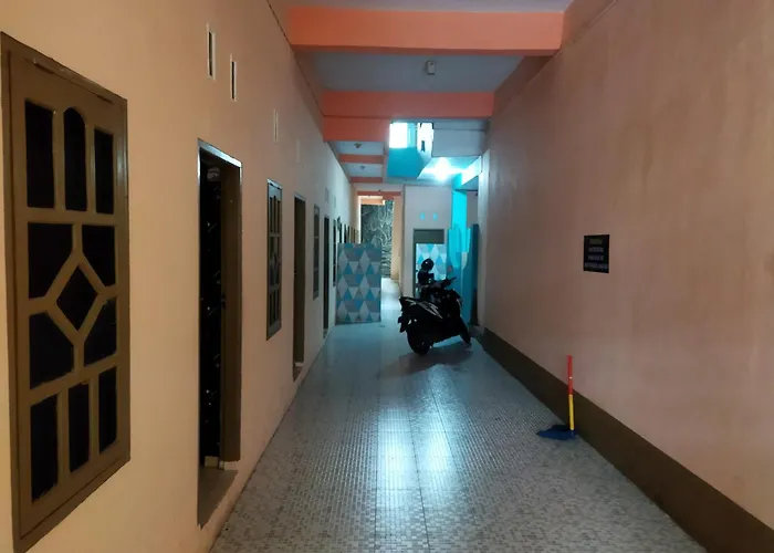 Hotel O Penginapan Permata Hijau Syariah Near Bukit Teletubbies