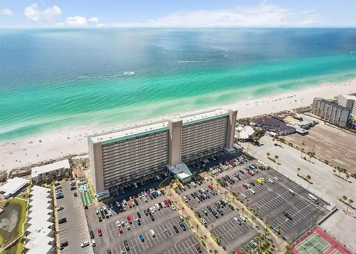 Summit 225 - Low Floor Beachfront - Sleeps 5