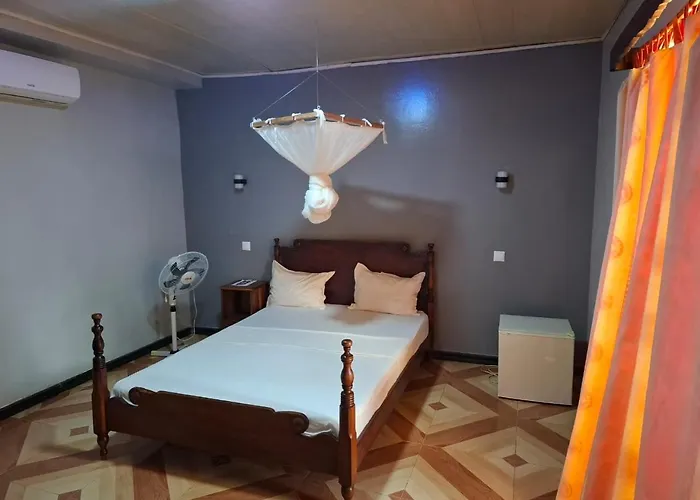 Lotus Hotel