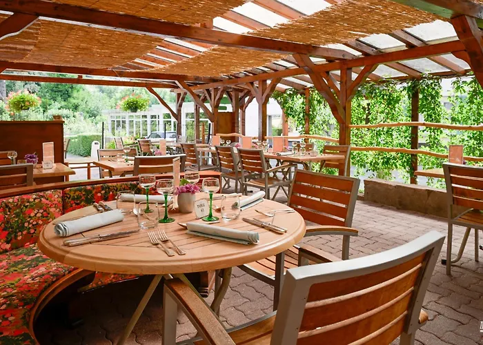 Logis Hotel Restaurant Le Faude