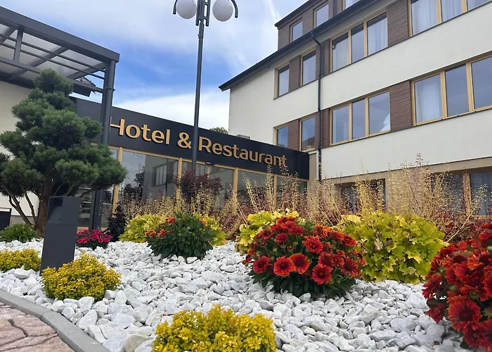 Golden Hotel