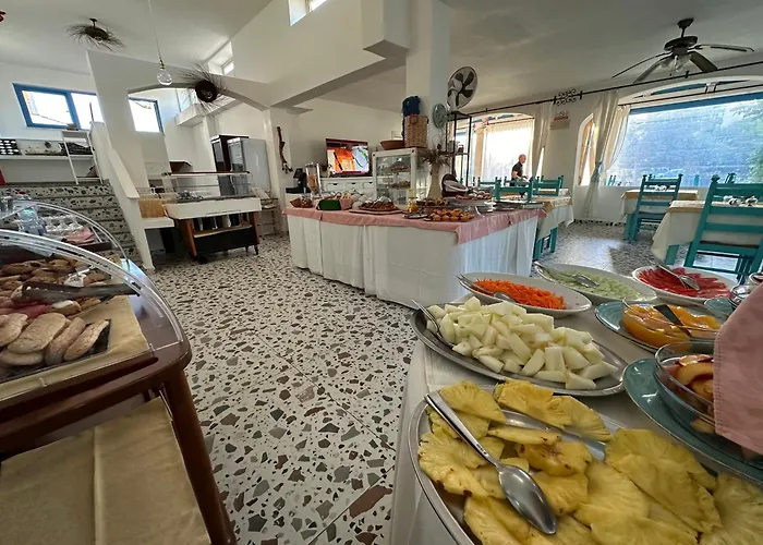 Hotel S'Ortale Possibilità di Parcheggio interno e Ristorante all'aperto