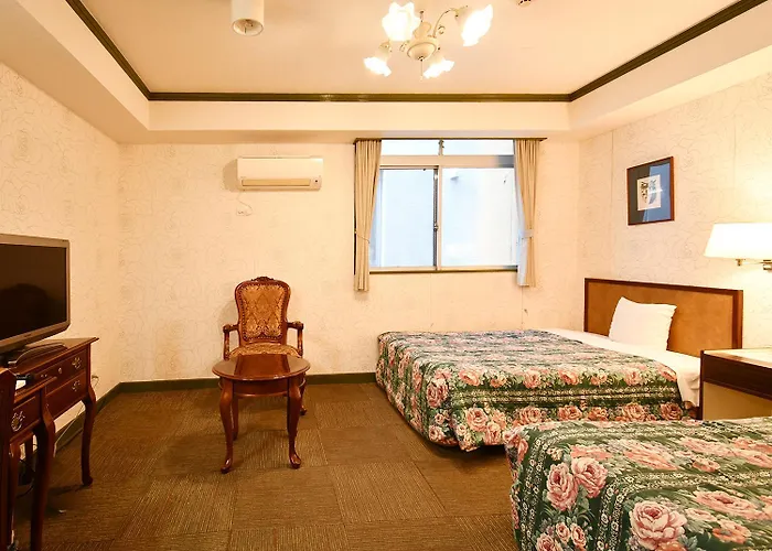 Sunrise Hotel Okinawa-どこか懐かしいレトロ宿軽朝食付