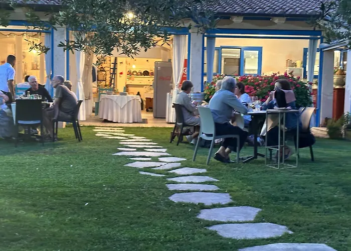 Hotel S'Ortale Possibilità di Parcheggio interno e Ristorante all'aperto