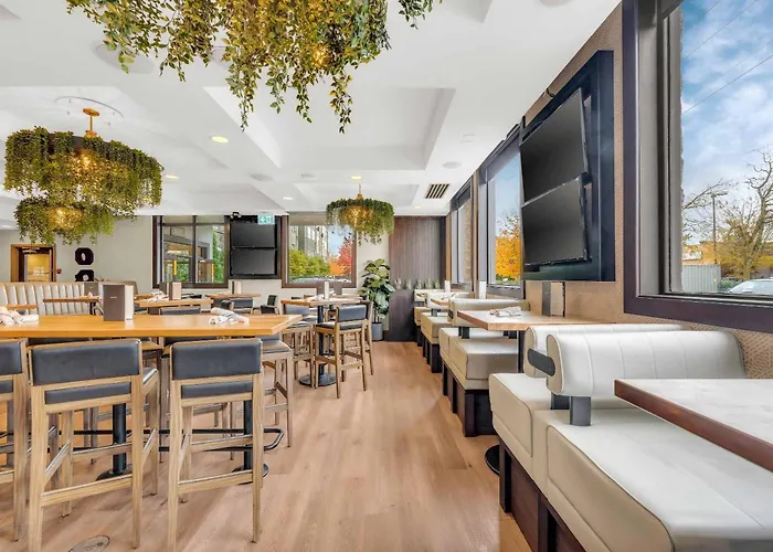 Sandman Hotel Vancouver Airport