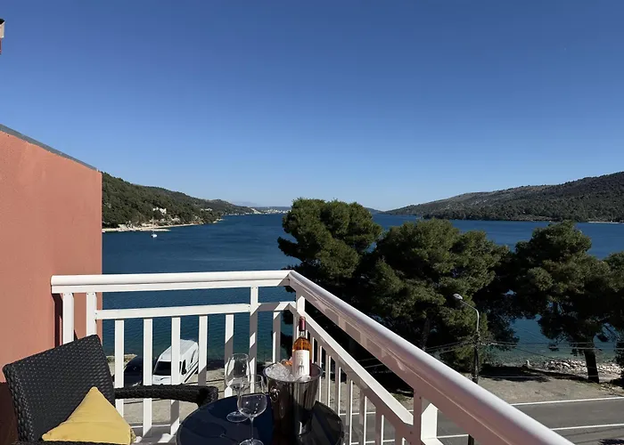 Max Gastro Beach House