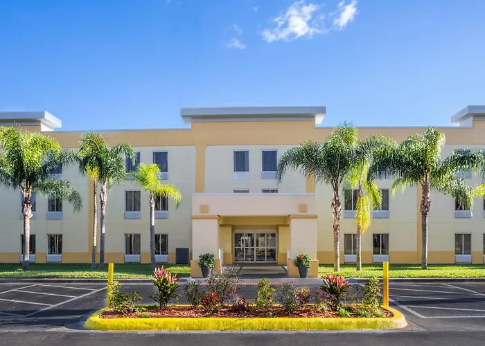 La Quinta By Wyndham Orlando Universal Area - Free Shuttle To Universal