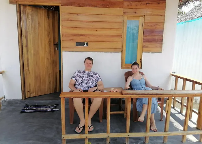 Amwaj Blue Cabana Arugambay