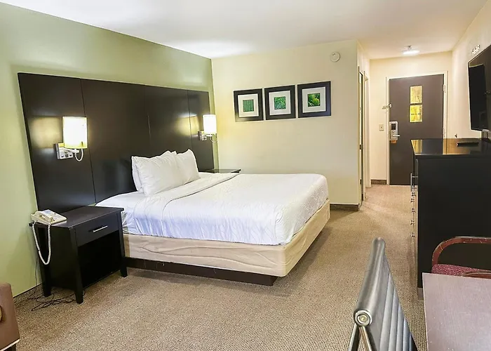 OYO Hotel Rome West GA