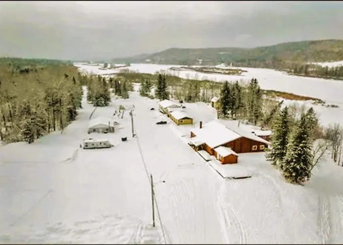 Love Hotels St John River By Oyo At Fort Kent Me