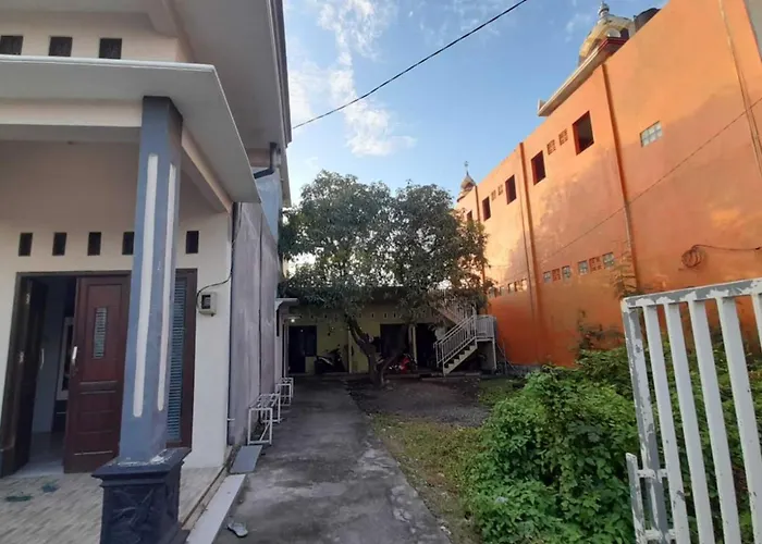 Hotel O Aero Kost Bu Lisa Syariah Near Pasar Tradisional Lawang
