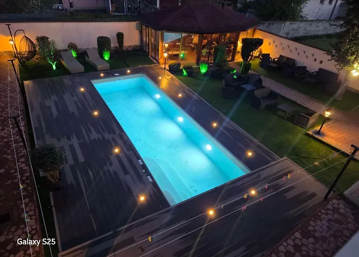 Family Hotel Kedara