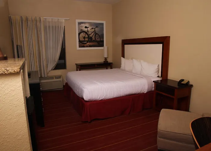 Days Inn By Wyndham Semmes Mobile