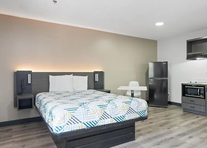 Southern Suites Pensacola Davis