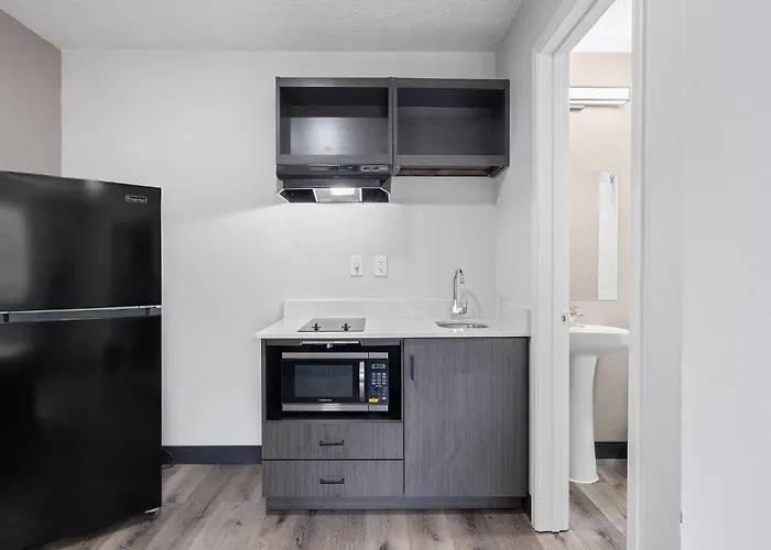 Southern Suites Pensacola Davis