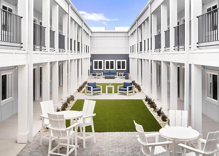 Stayapt Suites Suffolk-Chesapeake