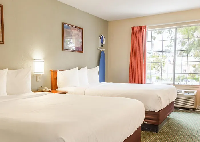 Hotel Avenida, San Clemente Beach