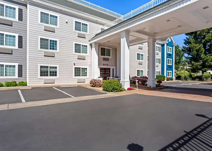 Best Western Paradise Hotel