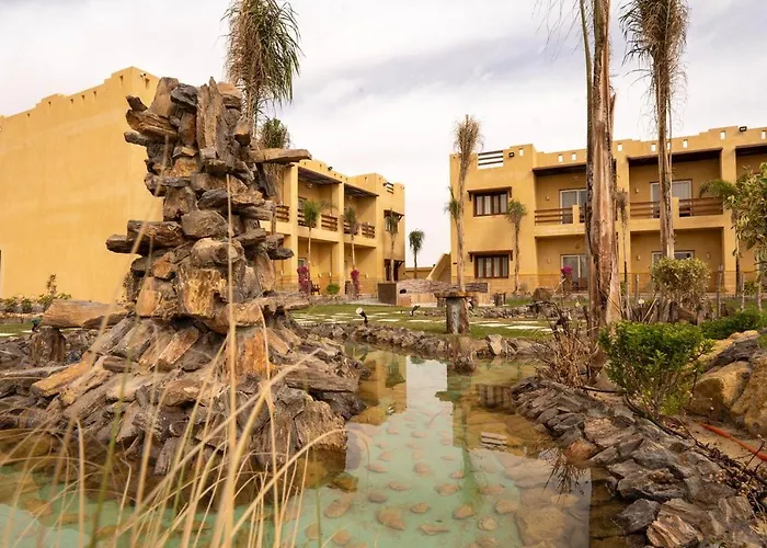 Azad Siwa Hotel