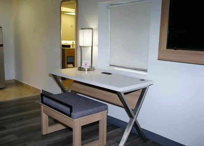 Waterfront Inn Phl Airport