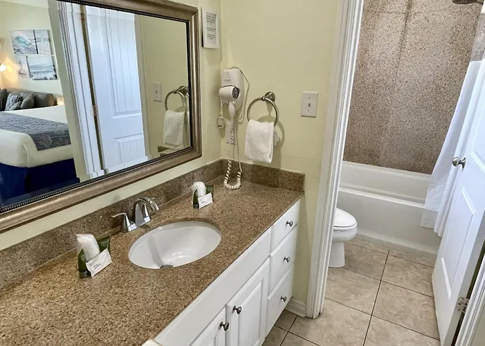 Beachgate Condo Suites And Hotel 438 Condo