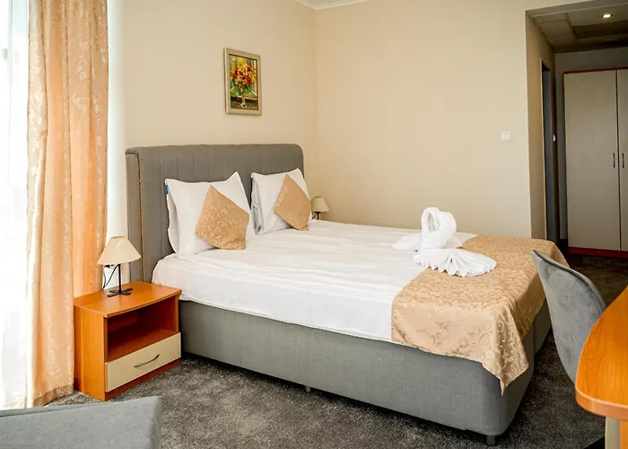 Paradise Hotel & Relax Center