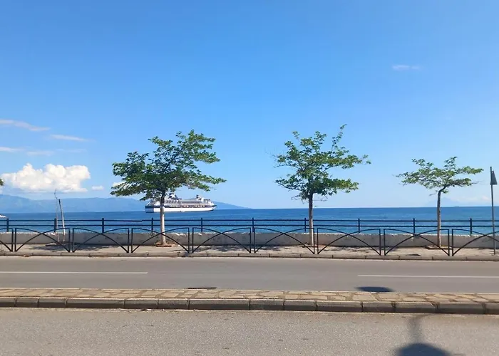 Thalassa Apartment