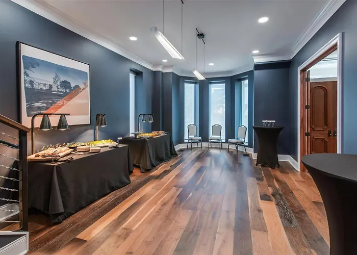 Hyatt Place Newark-Main Street