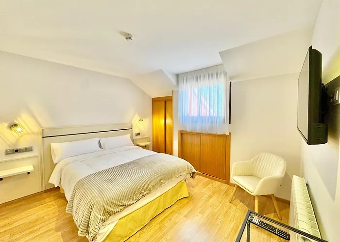 Hotel Ávila Diró
