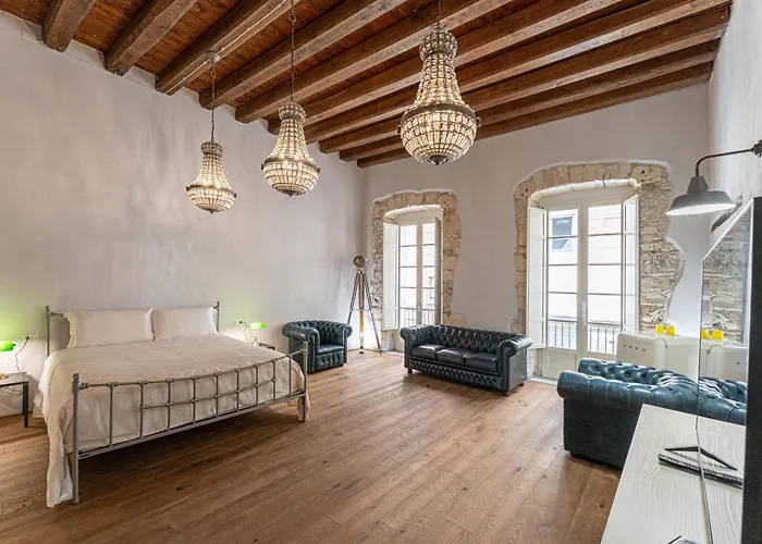 Hotel D H Lawrence