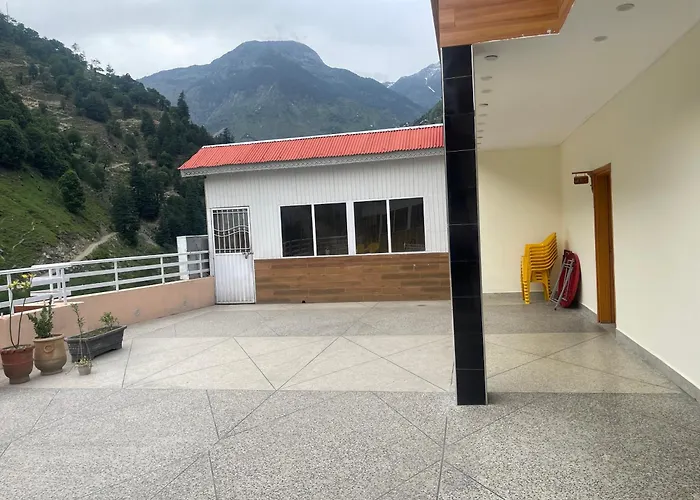 Rock & Green Hotel, Mahandri