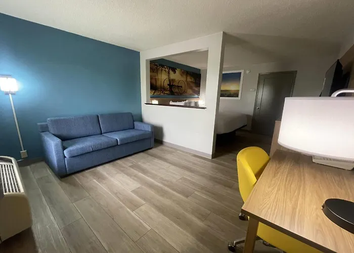 Days Inn & Suites By Wyndham York