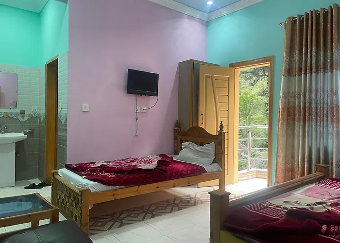 River Nights Hotel & Restaurant, Mahandri