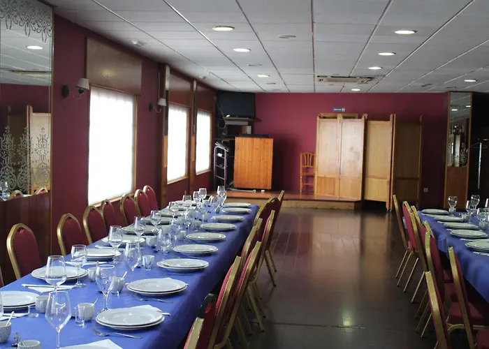 Hotel Villa De Ares