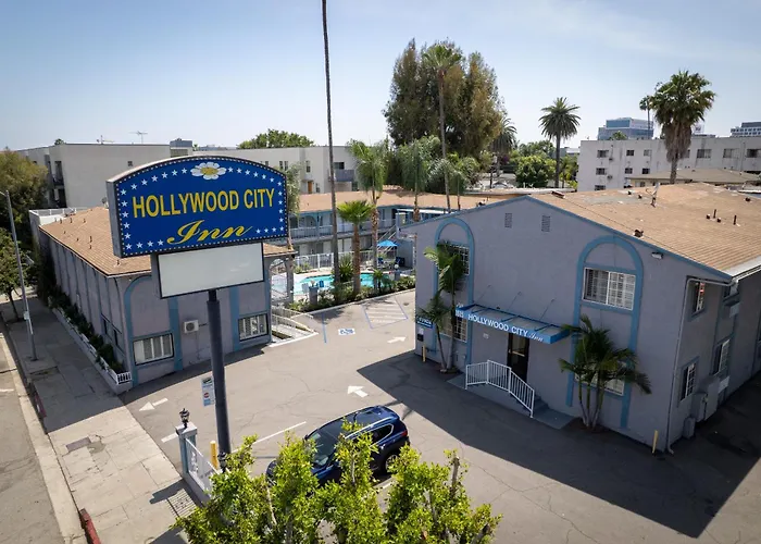Hollywood City Inn