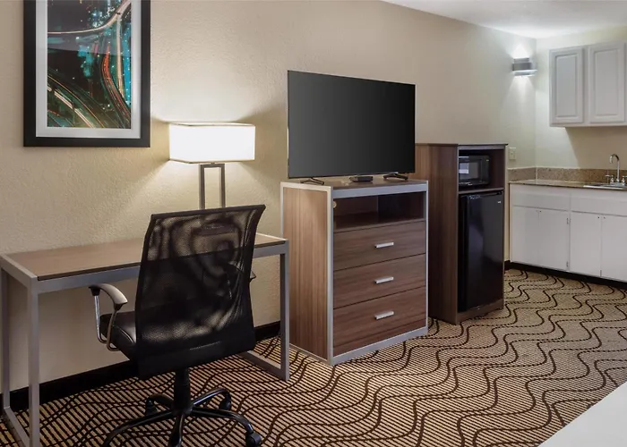 Best Western Heritage Inn