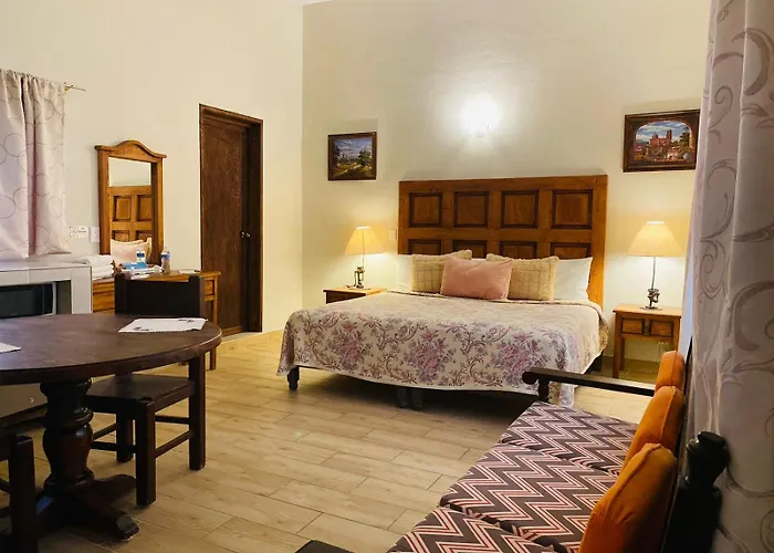 Hotel Dona Chela En Calvillo