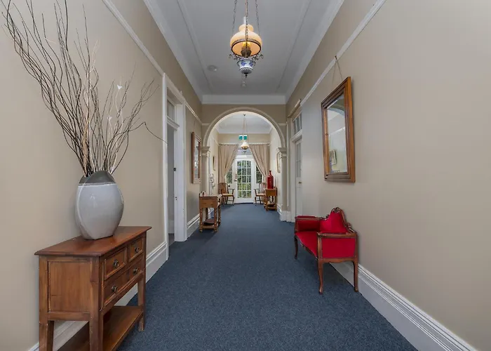 Moore Park Inn