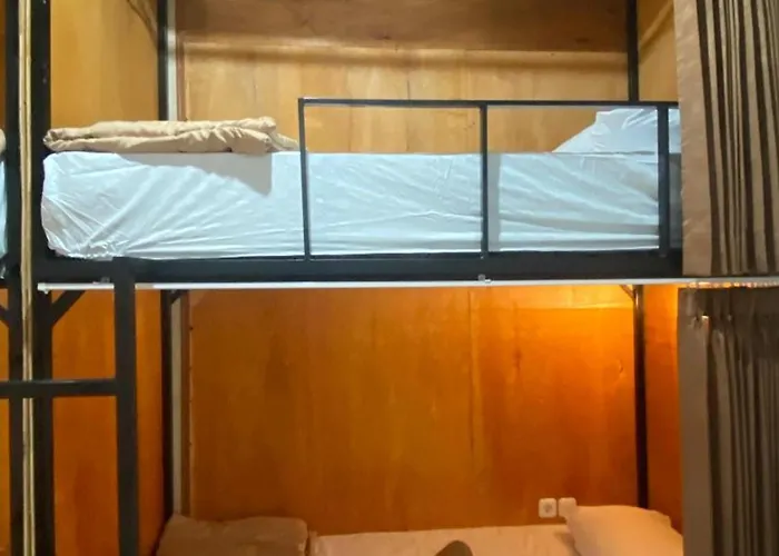 Fi Hostel Kuta Lombok