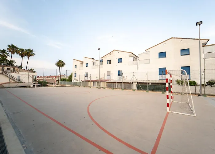 Adosado con piscina cerca de Castellón y Benicàssim a 10 min andando de la playa