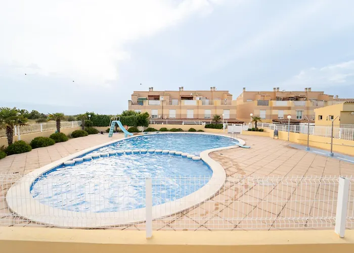Adosado con piscina cerca de Castellón y Benicàssim a 10 min andando de la playa