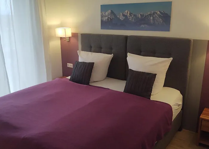 Hotel Sonnenbichl "Garni"