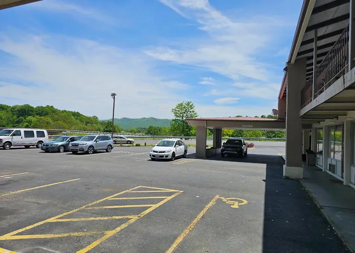 The Edyn Motel