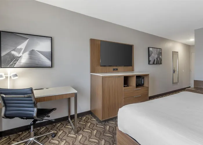 Best Western Airport Plaza Hotel – LAX Airport LA Stadium