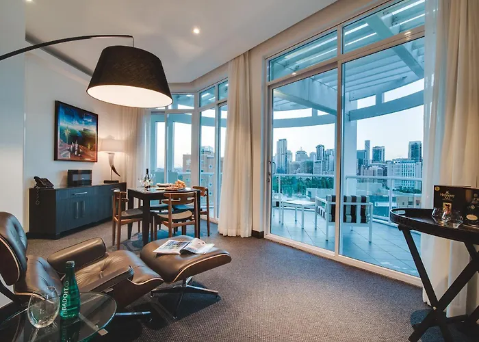 Point Hotel
