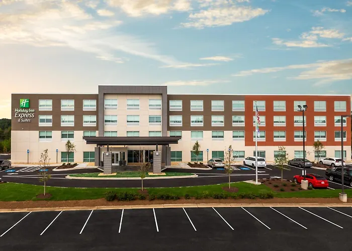 Holiday Inn Express & Suites Gainesville - Lake Lanier Area By Ihg