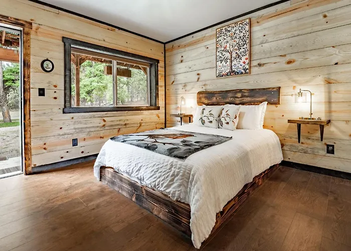 Lake Village Lodge